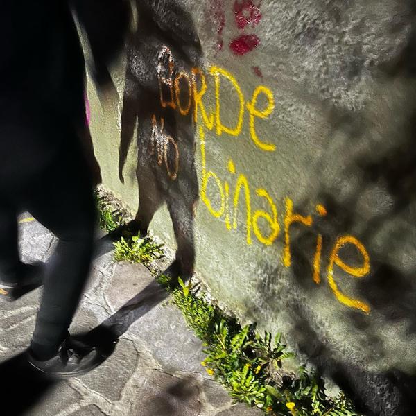 Grafiti: Gorde no binarie